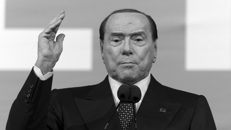 888129_berlusconi-2.jpg