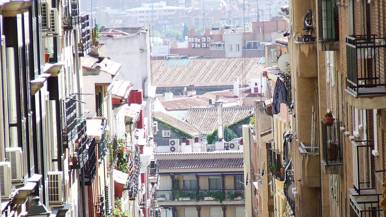 1024px-Lavapiés-2.jpg